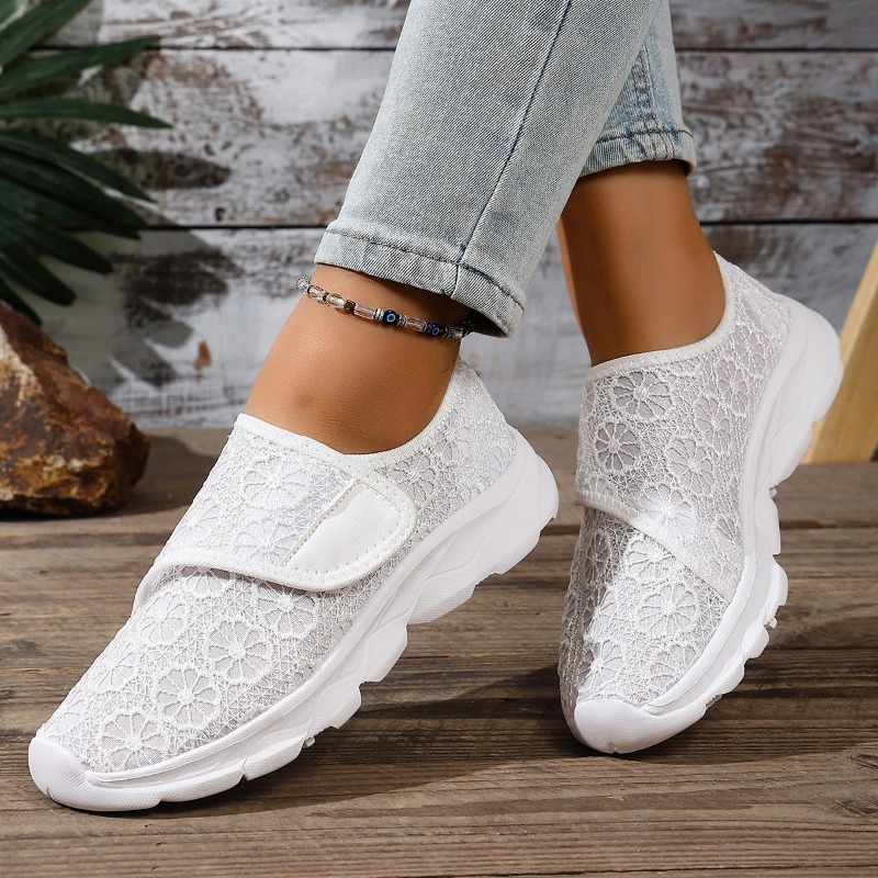 スニーカー女性靴軽量通気性の靴女性のための快適な屋外ウォーキ - White Sneaker Care Kit のレビューと価格